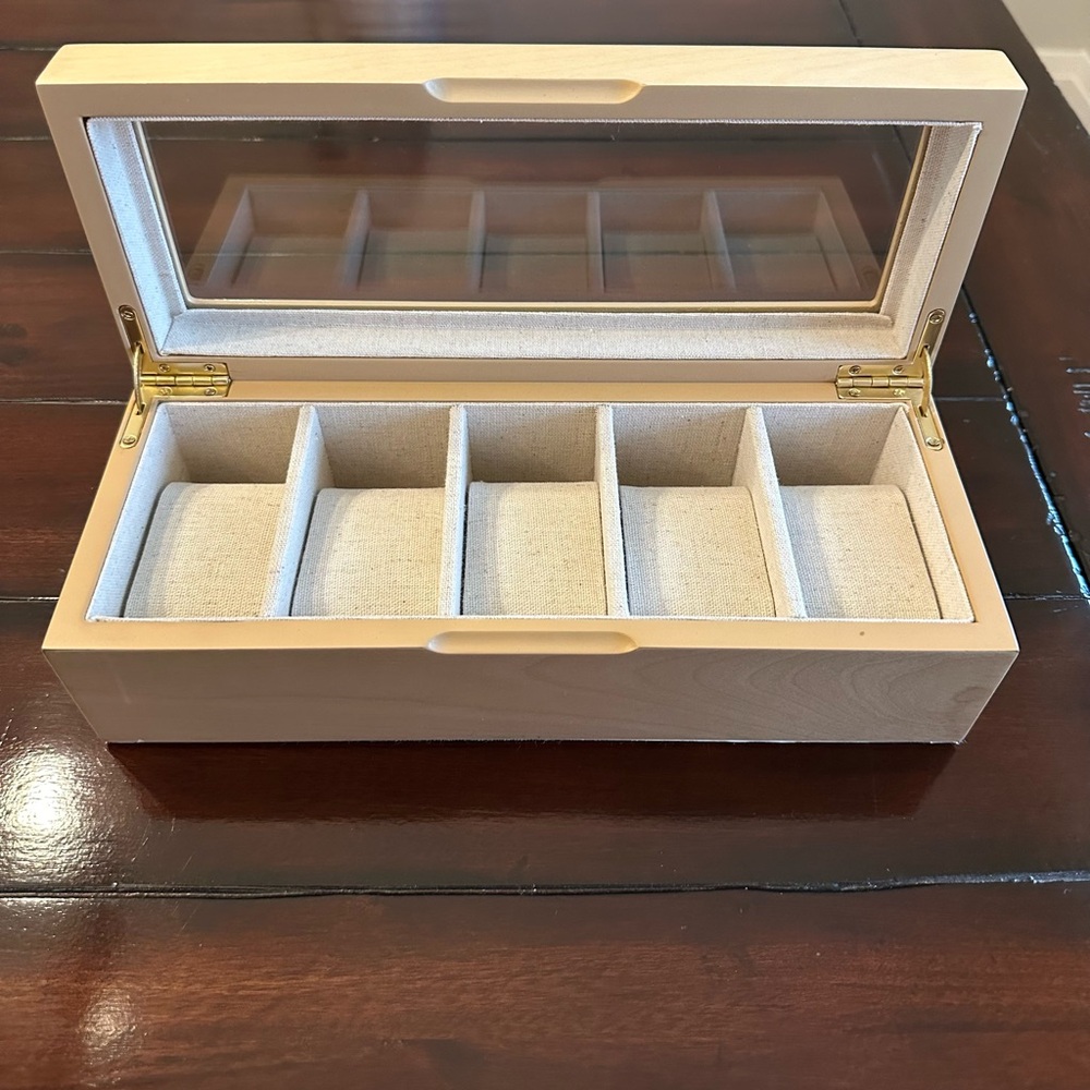 Jewelry Box - Picture 2 of 3